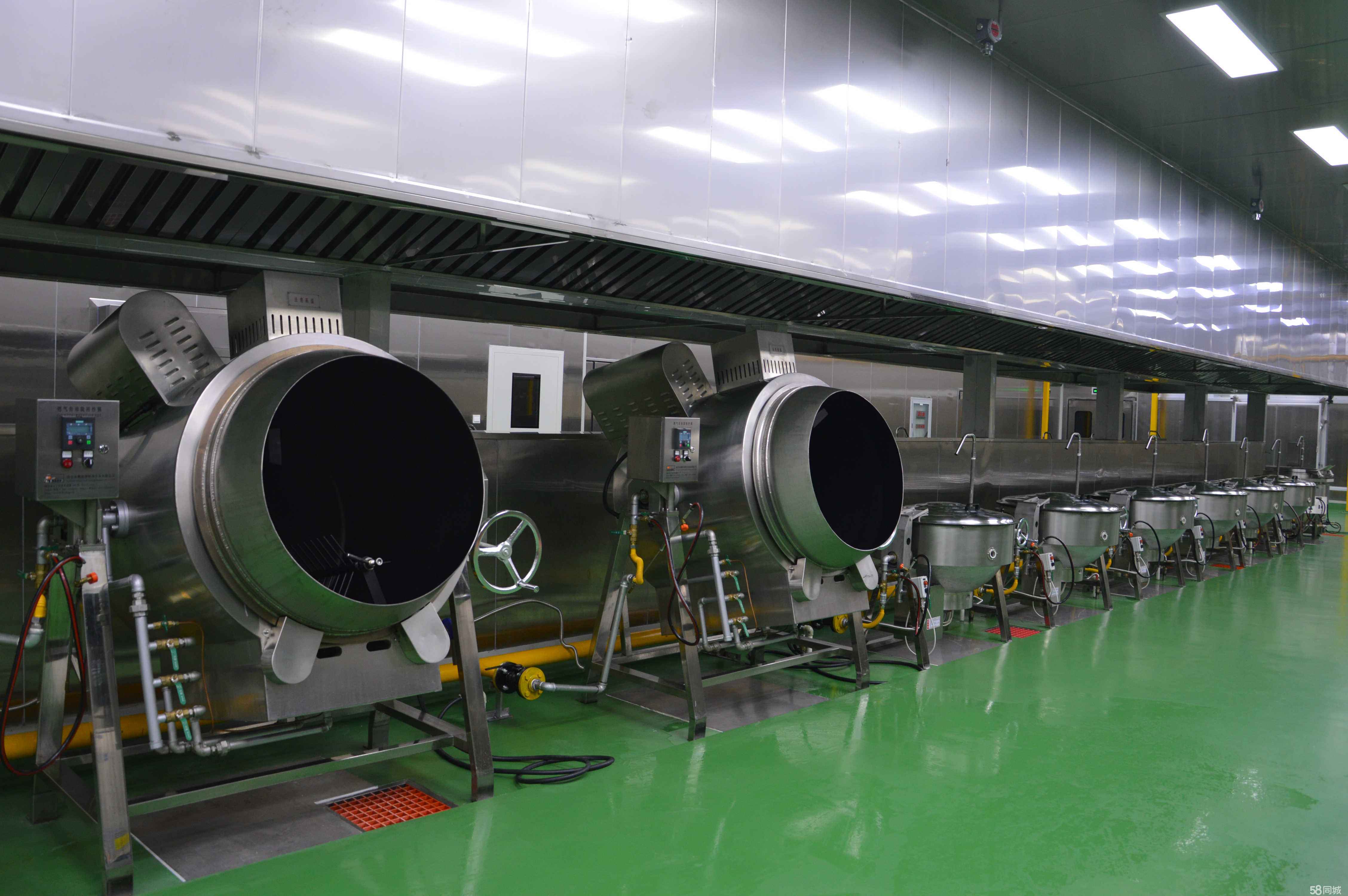 成都酒店廚房設備廠家告訴你中央廚房設計要點有哪些?