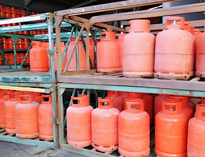 大型廚房設(shè)備廠(chǎng)家告訴你燃料房如何設(shè)計(jì)防火